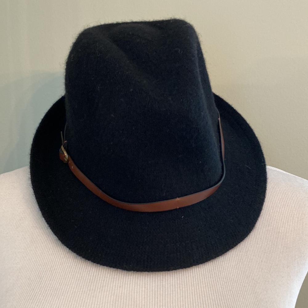 Black hat - Picture 7 of 9